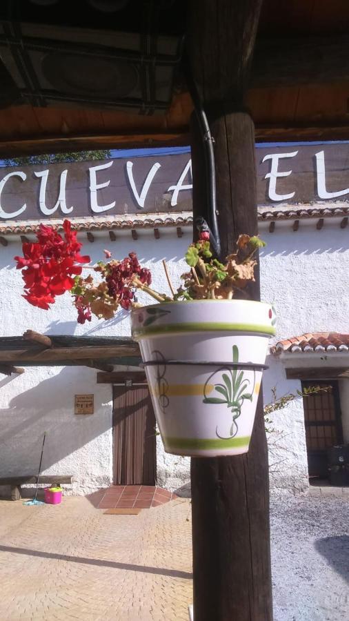 Cueva El Haro Guest House Баса Екстериор снимка